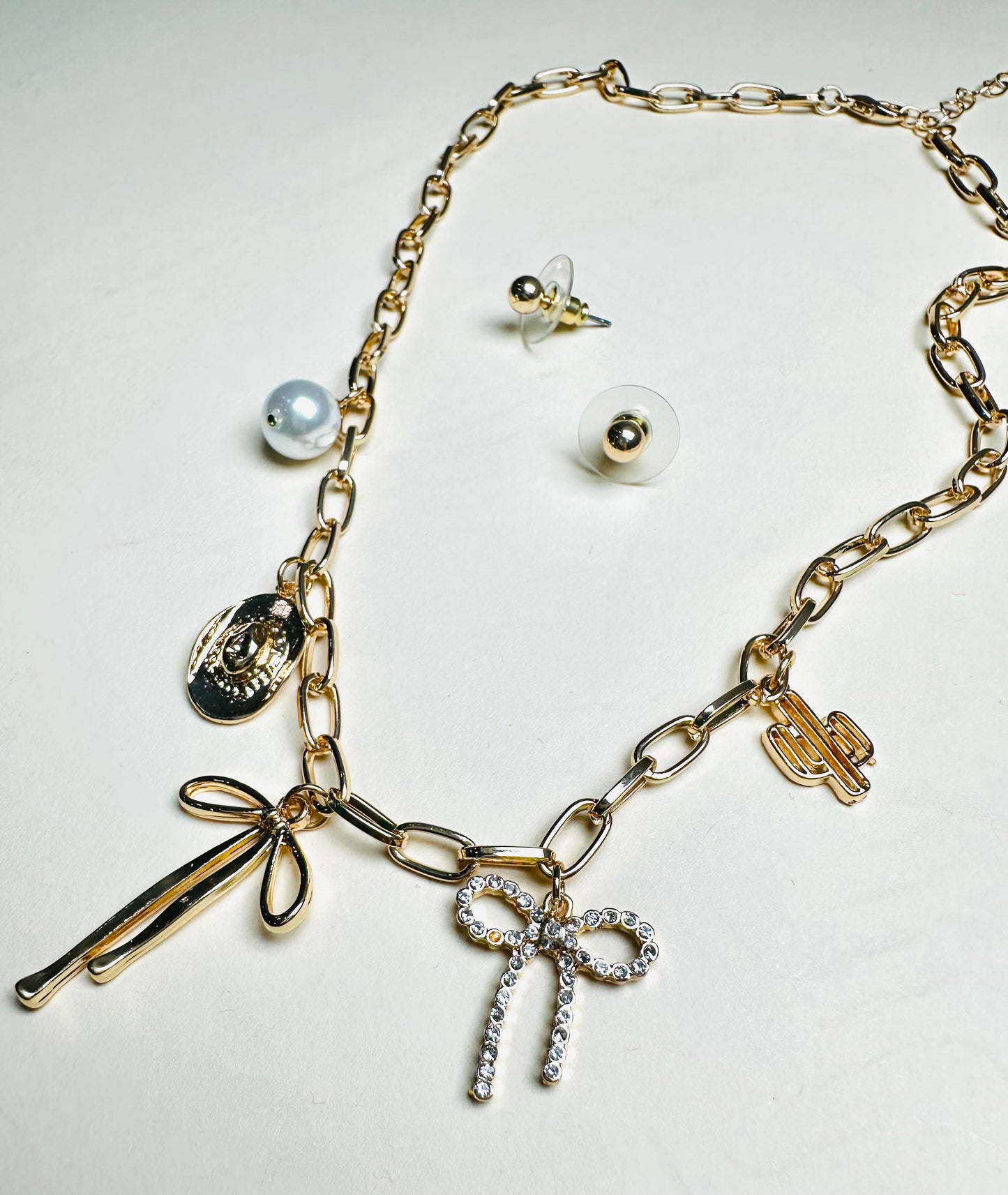 Gold Bow & Pearls Charm Necklace