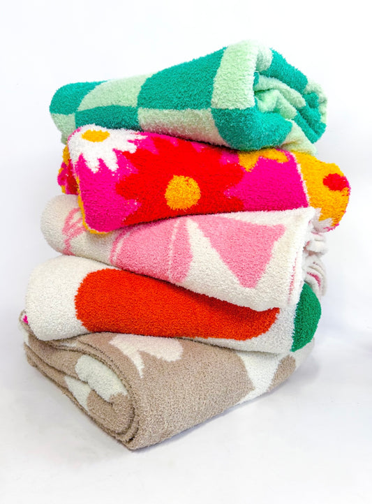 Cuddle Me Cozy Soft Throw Blankets