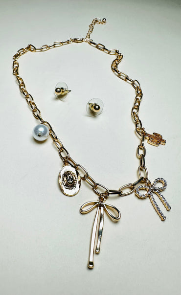 Gold Bow & Pearls Charm Necklace